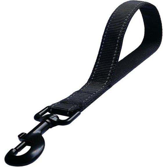 Short Nylon Dog Lead – Reflective Black 12 Padded Handle