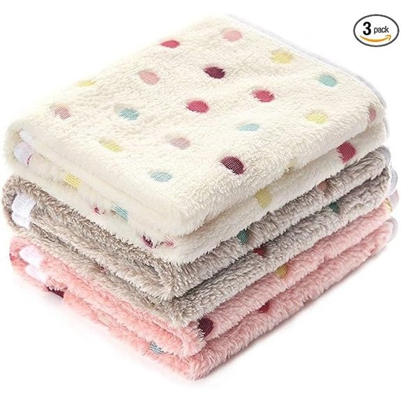 Soft Dot Pattern Flannel Pet Blanket for Dogs and Cats